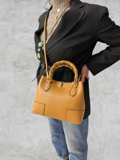 Borsa con manico in canna naturale